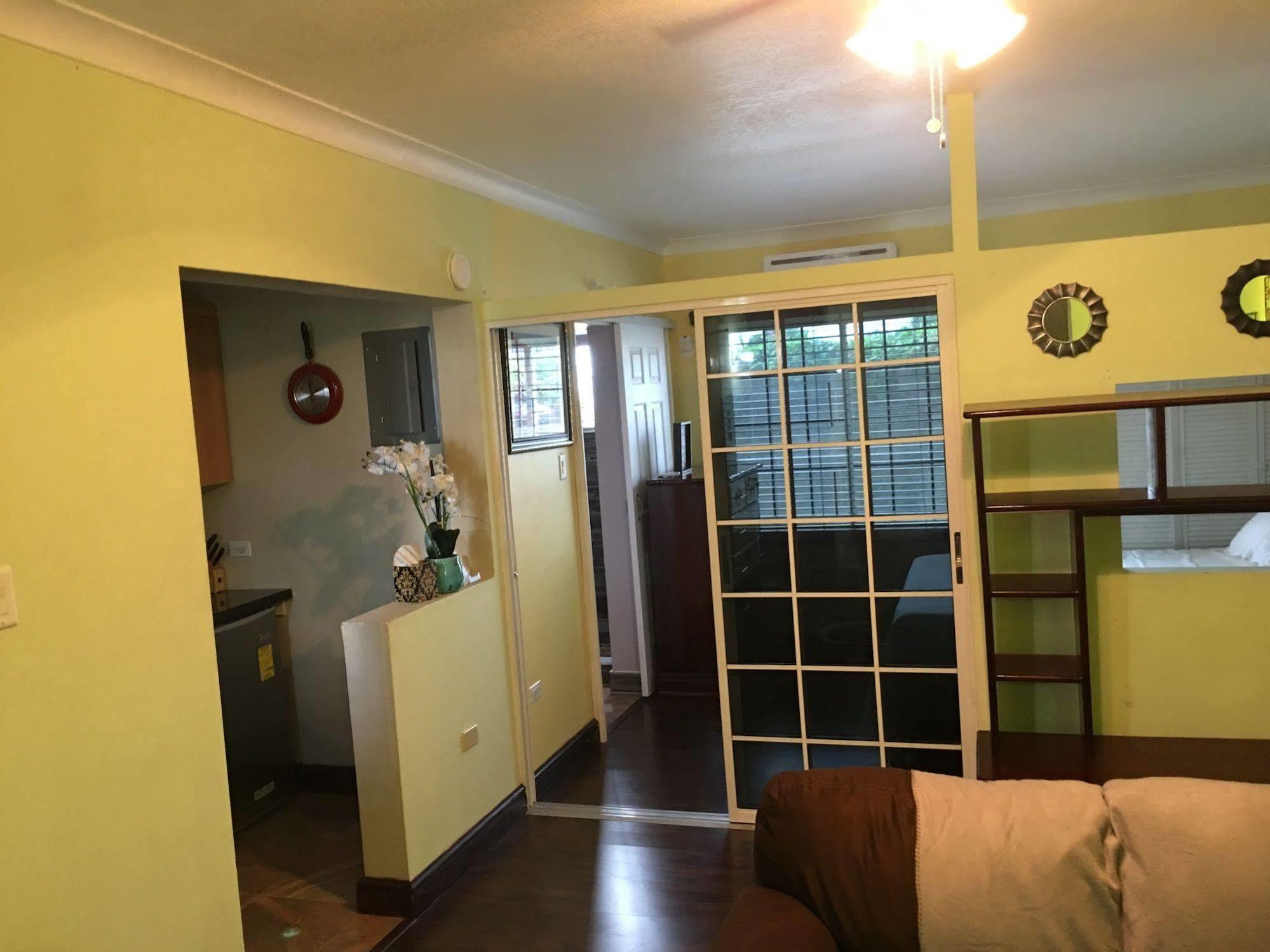 Abacus Jamaica The Zana Suites Kingston Zewnętrze zdjęcie