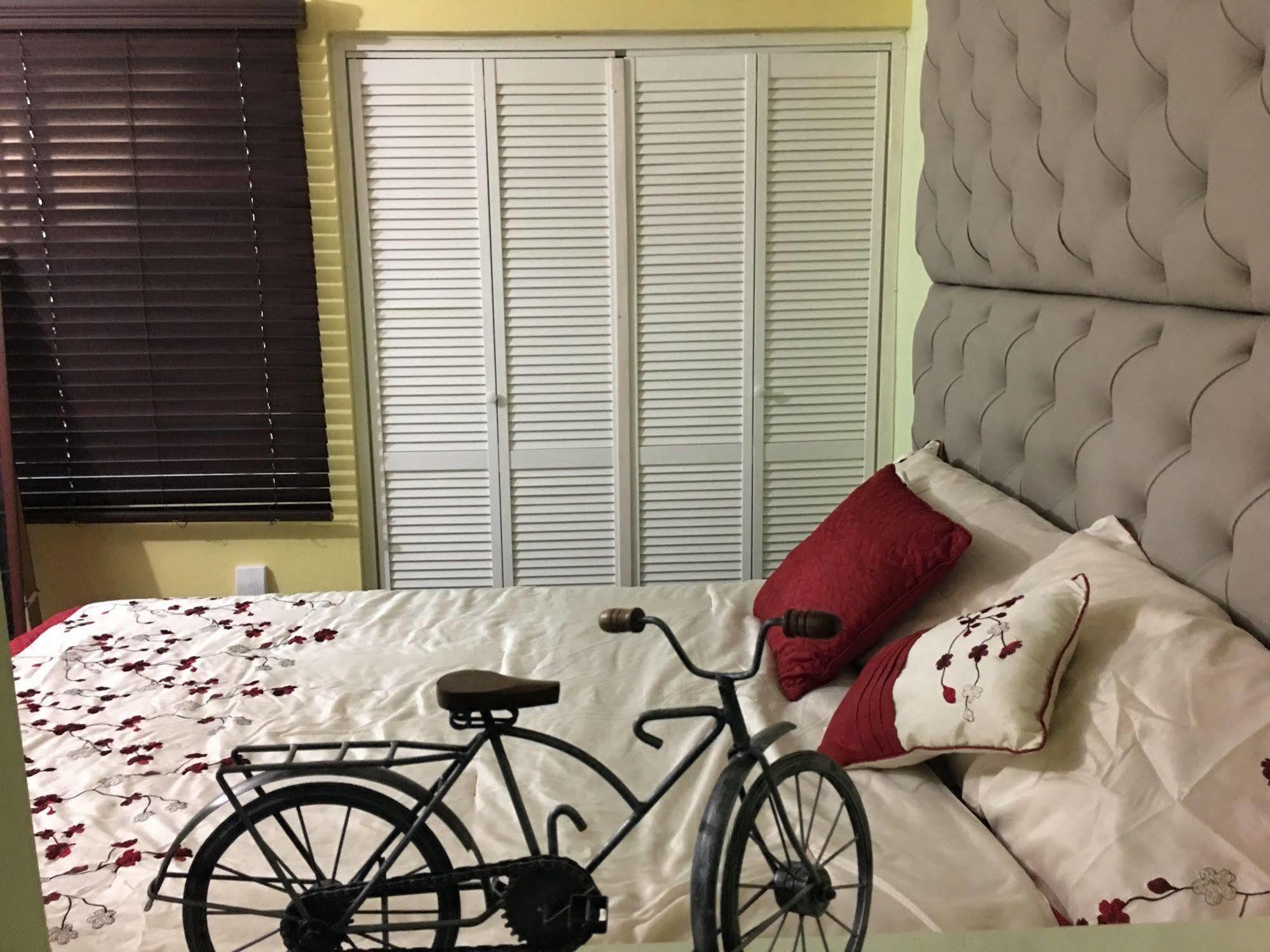 Abacus Jamaica The Zana Suites Kingston Zewnętrze zdjęcie