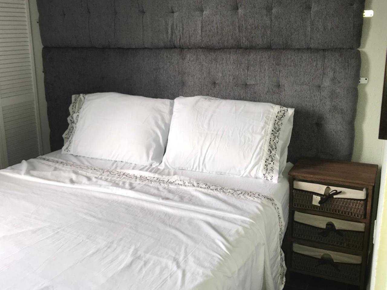 Abacus Jamaica The Zana Suites Kingston Zewnętrze zdjęcie